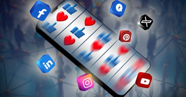 Social Media icons and Casino slot